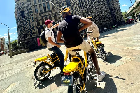 VIP E-Bike Tour of Medellin: Historical Sites, Lunch and More.