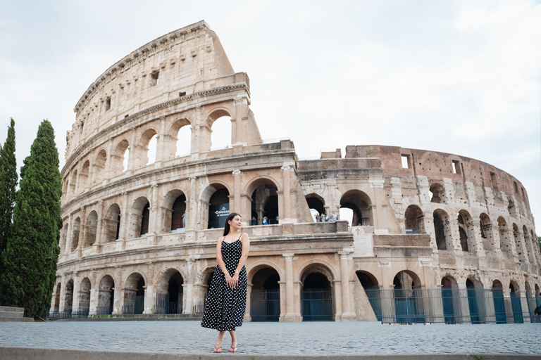 Rome: Private Editorial Shoot at Trevi Fountain or Colosseum Early Morning Trevi Fountain: 30-Minute Private Shoot