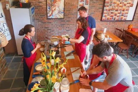 Hue: Thuy Bieu Cooking Class & Cycling Adventure Countryside