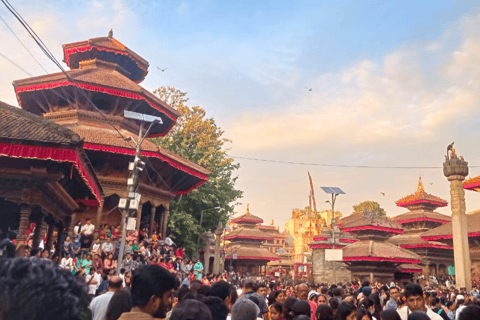 Katmandu: Wycieczka piesza z Monkey Temple i Durbar SquareKatmandu: Wycieczka piesza z wizytą w Świątyni Małp i na placu Durbar Square