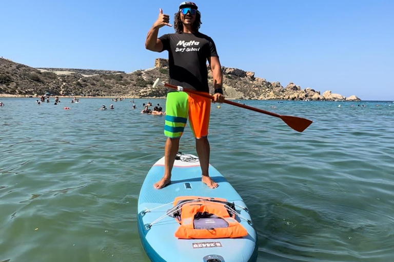 Lekcja paddleboardingu na stojąco w Malta Surf School