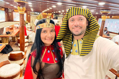 From Makadi: Nefertari Sunset or Morning Cruise With pickup