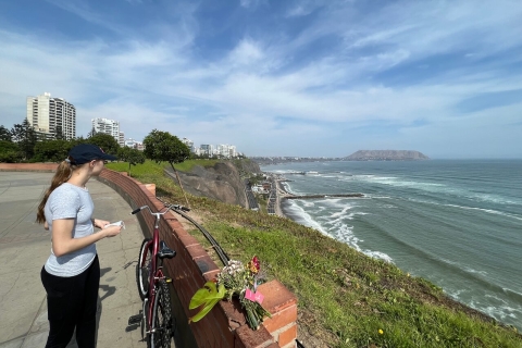 Lima: wycieczka rowerowa po Miraflroes i BarrancoLime Bike Tour w Miraflroes i Barranco