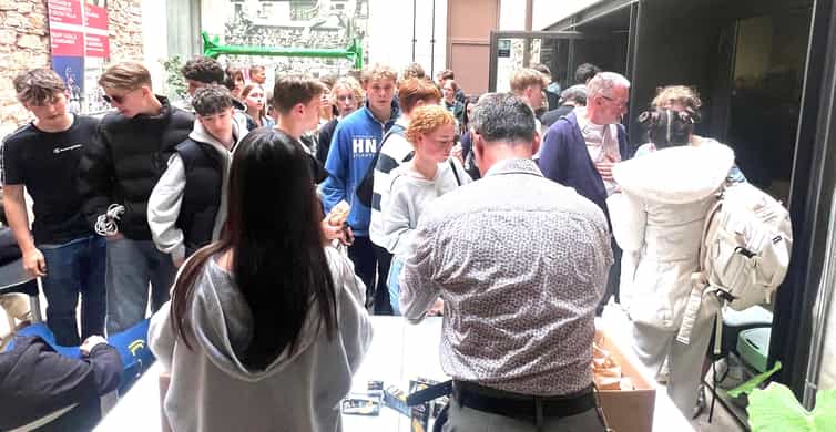 Barcelona: Tango Lesson with Drinks and Video photo 10