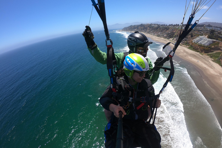 Maitencillo: Two-seater paragliding flightMaitecillo: Two-seater paragliding flight