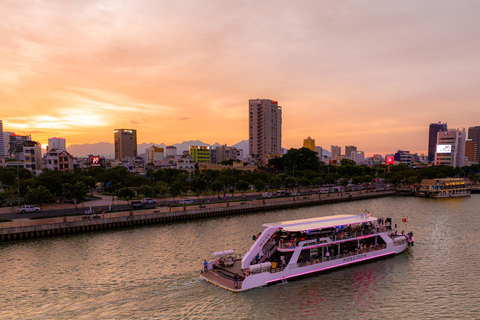 Da Nang: Poseidon DJ & Night Cruise Experience Poseidon Dinner & DJ Party Experience