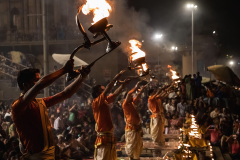 Varanasi: Private Food Tour with Ganga Aarti Ceremony