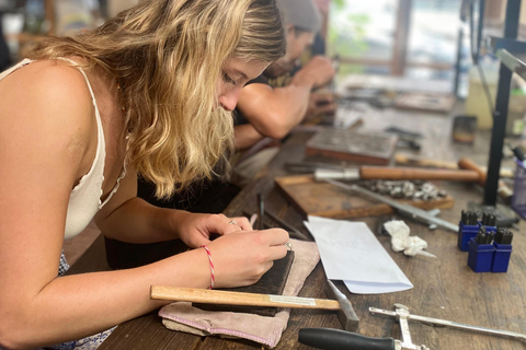 Bali: Laboratorio di creazione di gioielli in argento a Uluwatu con Creazione03:00 PM