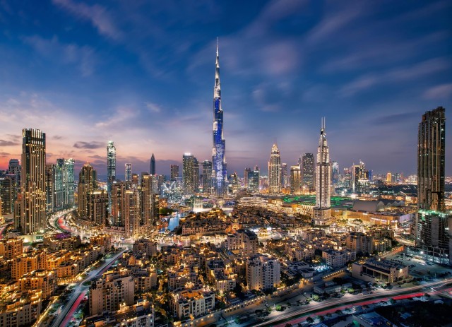 Visit Dubai City Tour From Ras Al Khaimah With Shopping Time in Dubai
