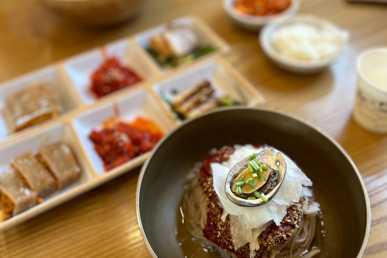 Taste hidden street food in Seoul with a 2.5h food tour Taste hidden street food in Seoul