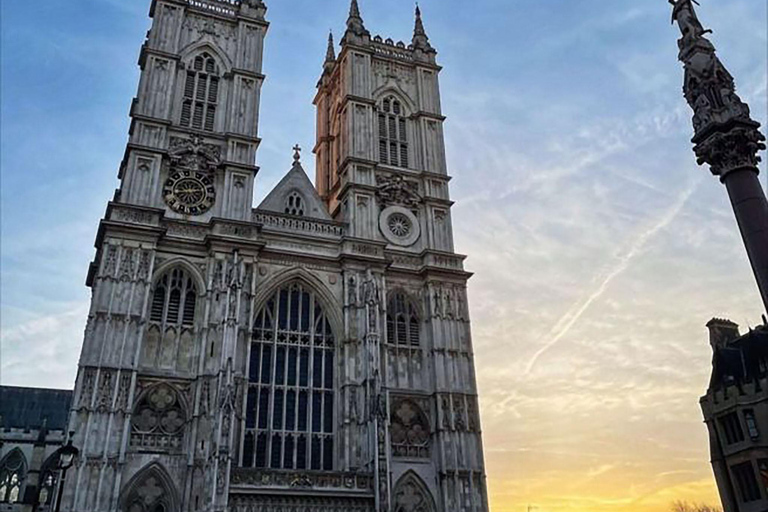 伦敦半日游泰晤士河游船、大笨钟和伦敦塔