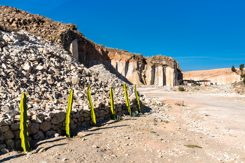 Arequipa: Sillar Route & Culebrillas Canyon Tour with Photos