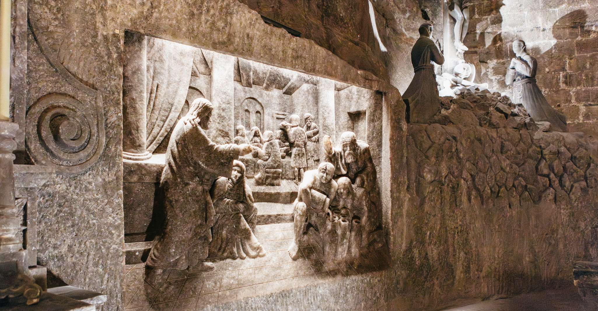 Krakow, Wieliczka Salt Mine Guided Tour - Housity