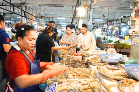 (Promoción de apertura) Clase de cocina + Paseo en Tuk Tuk + Visita al mercadoBangkok: Clase de Cocina + Paseo en Tuk Tuk + Visita al Mercado