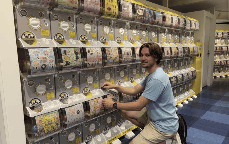Tokyo: Shibuya Gachapon, Anime & Pop Culture Treasure Hunt