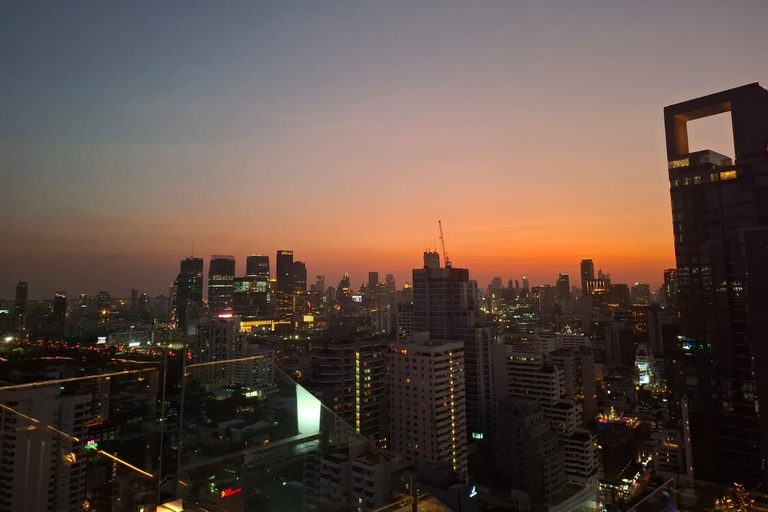 Bangkok Nightlife Tour: Sunset Rooftop, Tuk Tuk, Bar Crawl