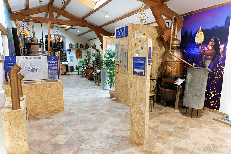Lavande Guided Tour And Live Distillation