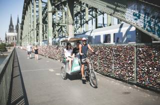 Köln: Private Rickshaw Tour