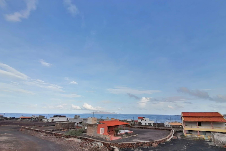 Sao Vicente: Baía das Gatas and Praia Grande Volcano Tour