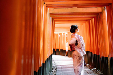 Kyoto: Kimono Rental with Hairstyling and Makeup