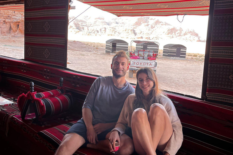 Wadi Rum View Camp: Full-Day Desert Jeep Tour With 3 Meals