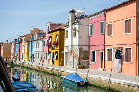 Venice: Semi-Private Murano & Burano Islands Experience Private Murano & Burano Tour in English