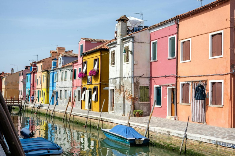 Venice: Semi-Private Murano & Burano Islands Experience Private Murano & Burano Tour in English