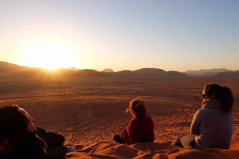 Ganztägige Jeep-Tour (Mittagessen) Wadi Rum Wüste HighlightsTour + Mittagessen