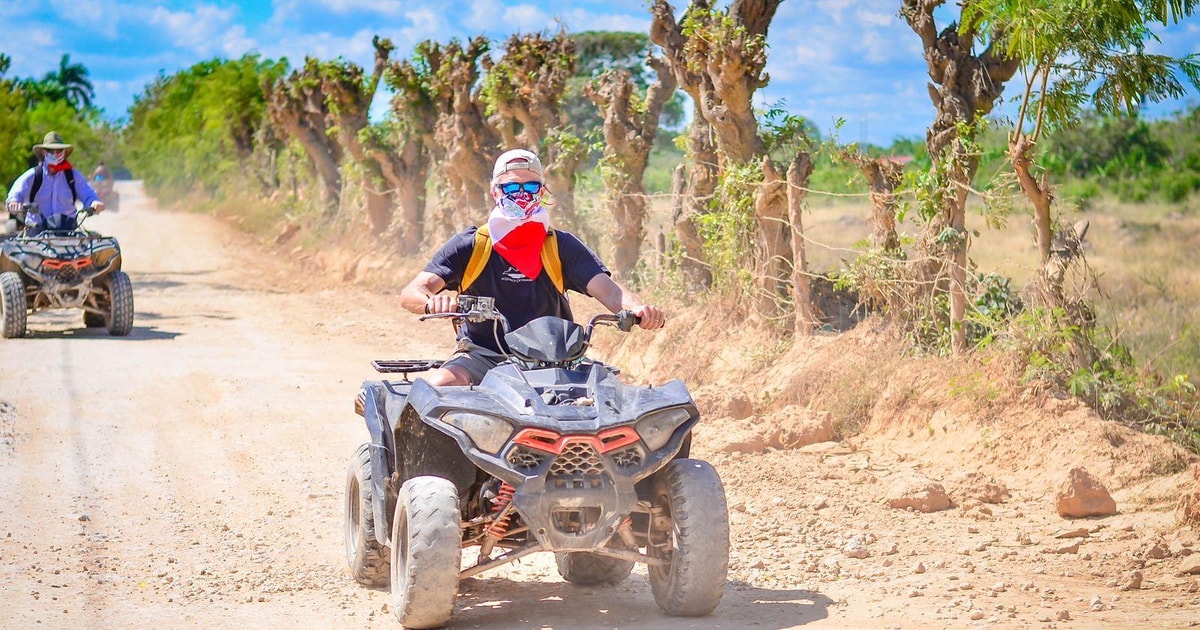 Punta Cana Paseo a caballo en quad por la playa con servicio de