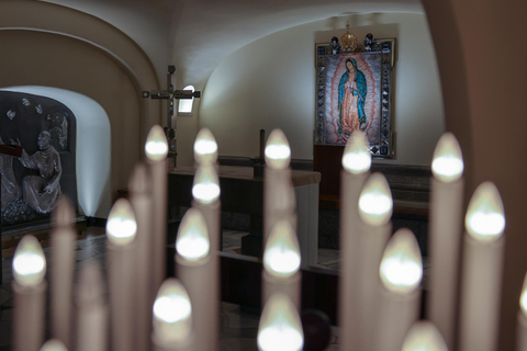 Rome: St. Peter’s Basilica & Underground Tombs Tour Group Tour in French