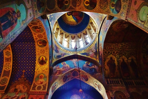 Authentic and secret Tbilisi – Private tour (price for 1 to 3 people)