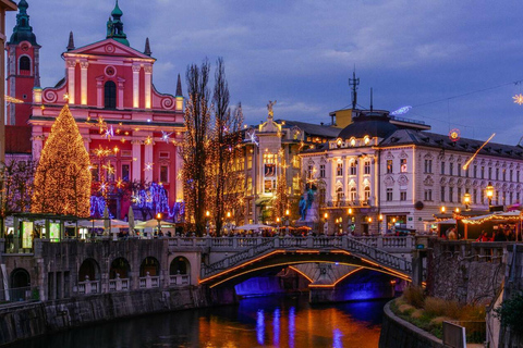 Ljubljana: Holiday Lights Boat Cruise with Mulled Wine