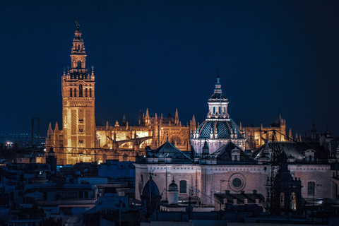 Seville: Cathedral Night Tour with Guide Seville: Cathedral Night Tour with Guide in italian