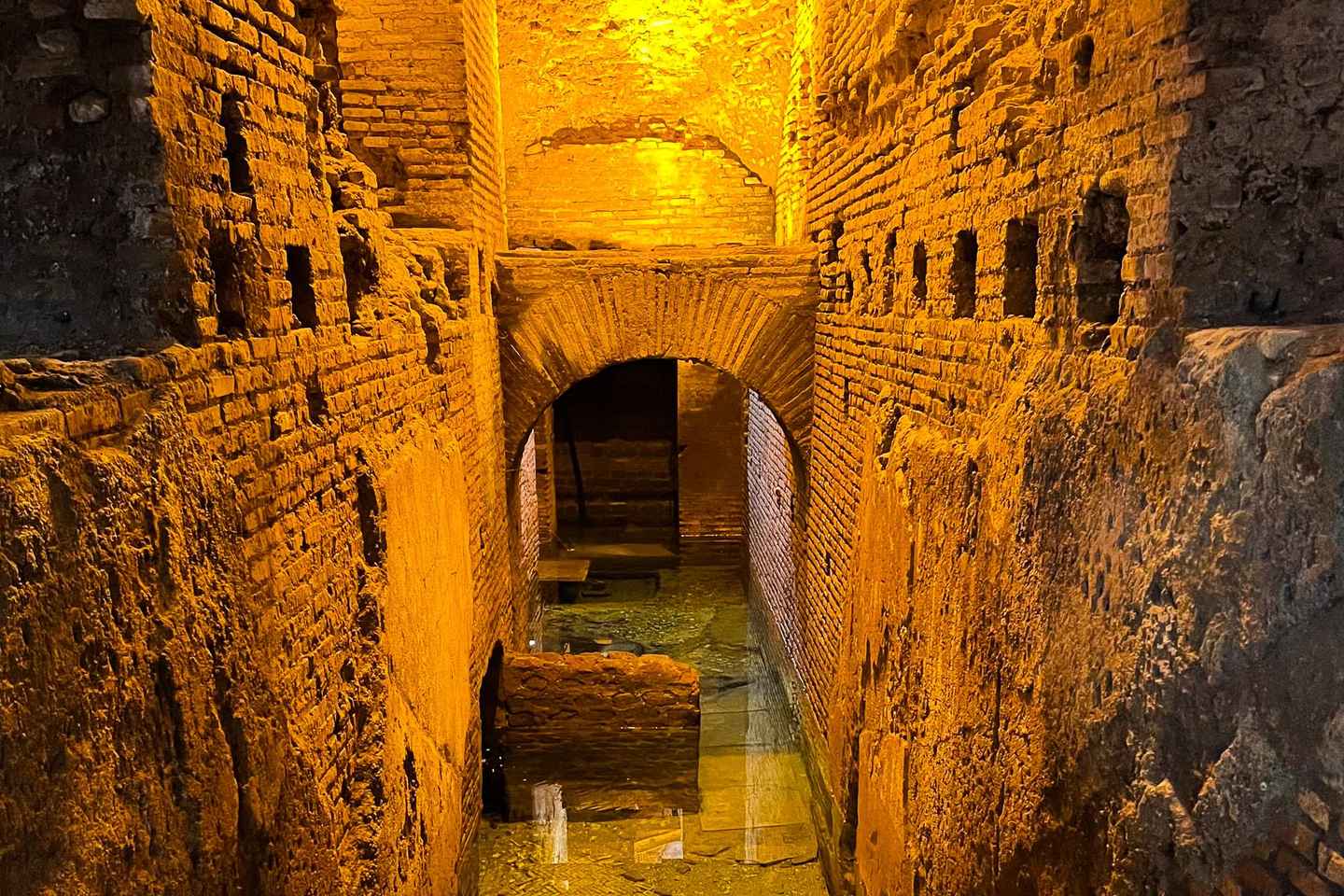 Trevi Fountain Underground Aqueduct and Spanish Steps Tour - Trevi Fountain, Underground Aqueduct and Spanish Steps tour