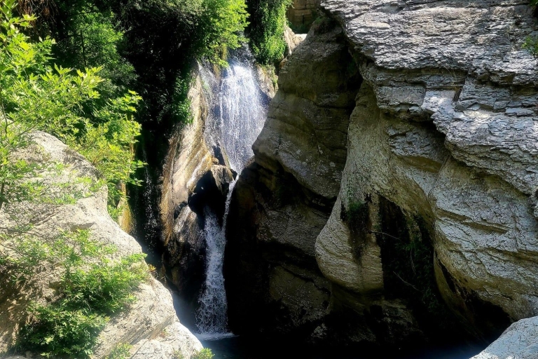 Kanion Osumi i wodospad Bogove