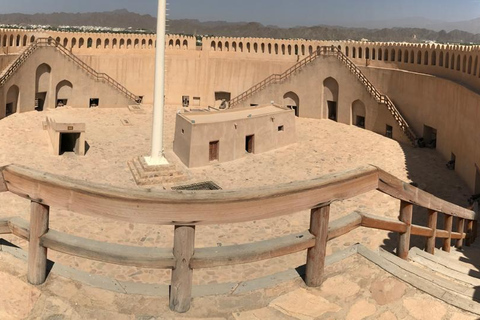 Muscat: 3-Day Oman Highlights Tour – Beach, Desert, Mountain