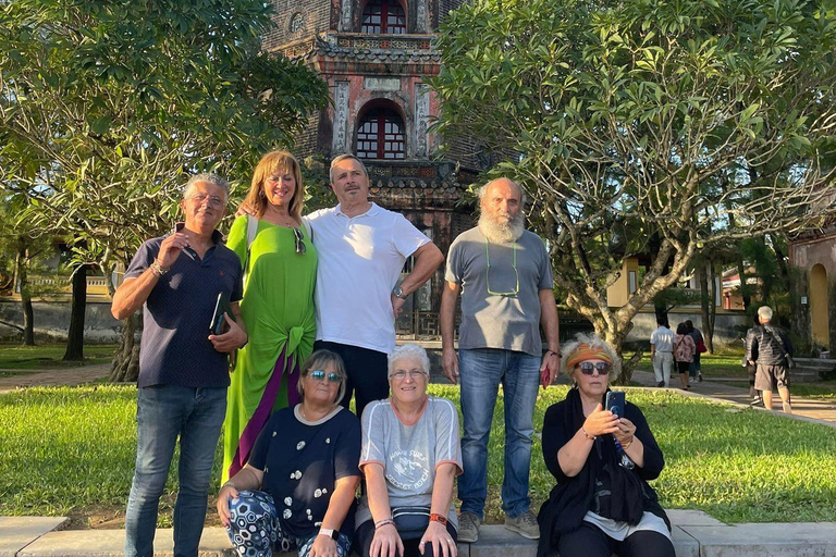 Hue Drakenboot Tour Op Parfumrivier