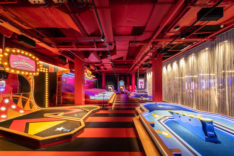 Manchester: Putters Urban Playground Entry Ticket Manchester: Entry Ticket for 9-Hole Crazy Golf