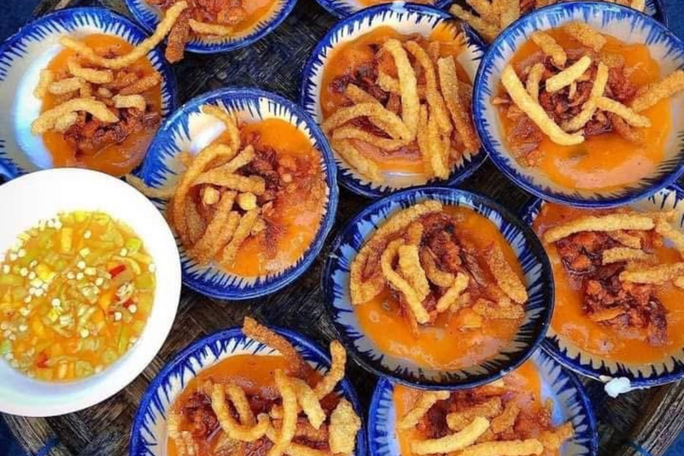 Da Nang : marché matinal et circuit en scooter avec petit-déjeunerDa Nang : Visite guidée du marché matinal et petit-déjeuner en scooter