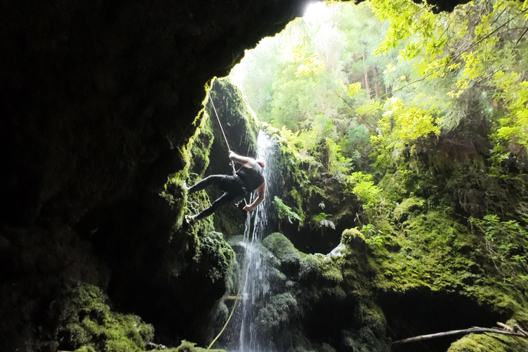 São Miguel, Açores : canyoning privé et personnaliséSão Miguel, Açores : canyoning privé sur mesure