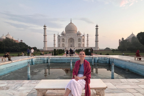 From Delhi: Sunrise Taj Mahal Tour To Agra Only Tour Guide (No Car, Entrance Fees & Meals)