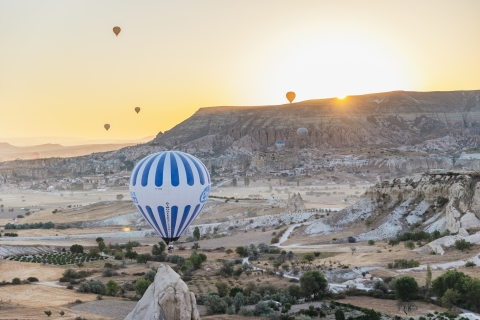 Depuis Ortahisar : visite panoramique en montgolfière