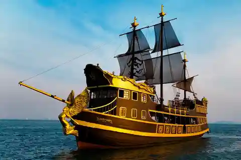 Pattaya : Croisière Pirate Koh Larn avec transfert et activités