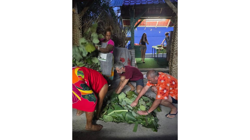Moorea: Atelier culinaire (four tahitien) - cuisson à l'étouffée et diner