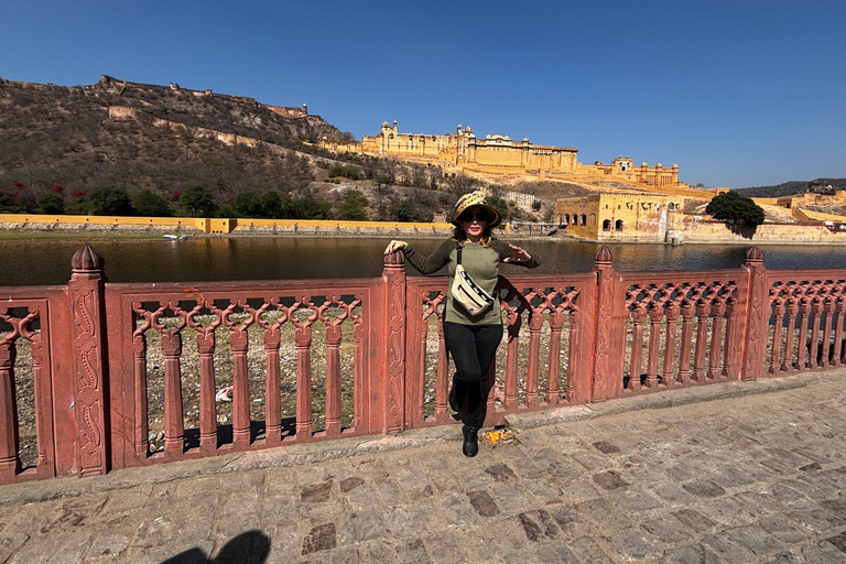 Jaipur: Full Day Sightseeing Tour by Private Car with Guide Jaipur Day Tour with Private car + Guide + Lunch