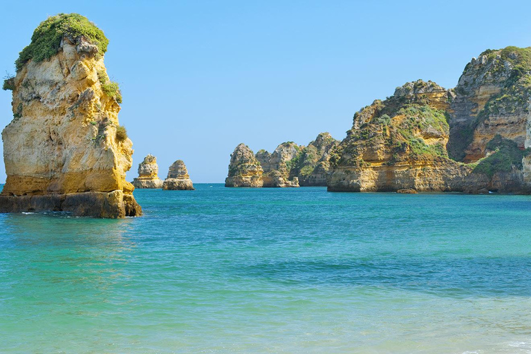 Depuis Lisbonne : Visite privée de l&#039;Algarve avec tour en bateau vers les grottes