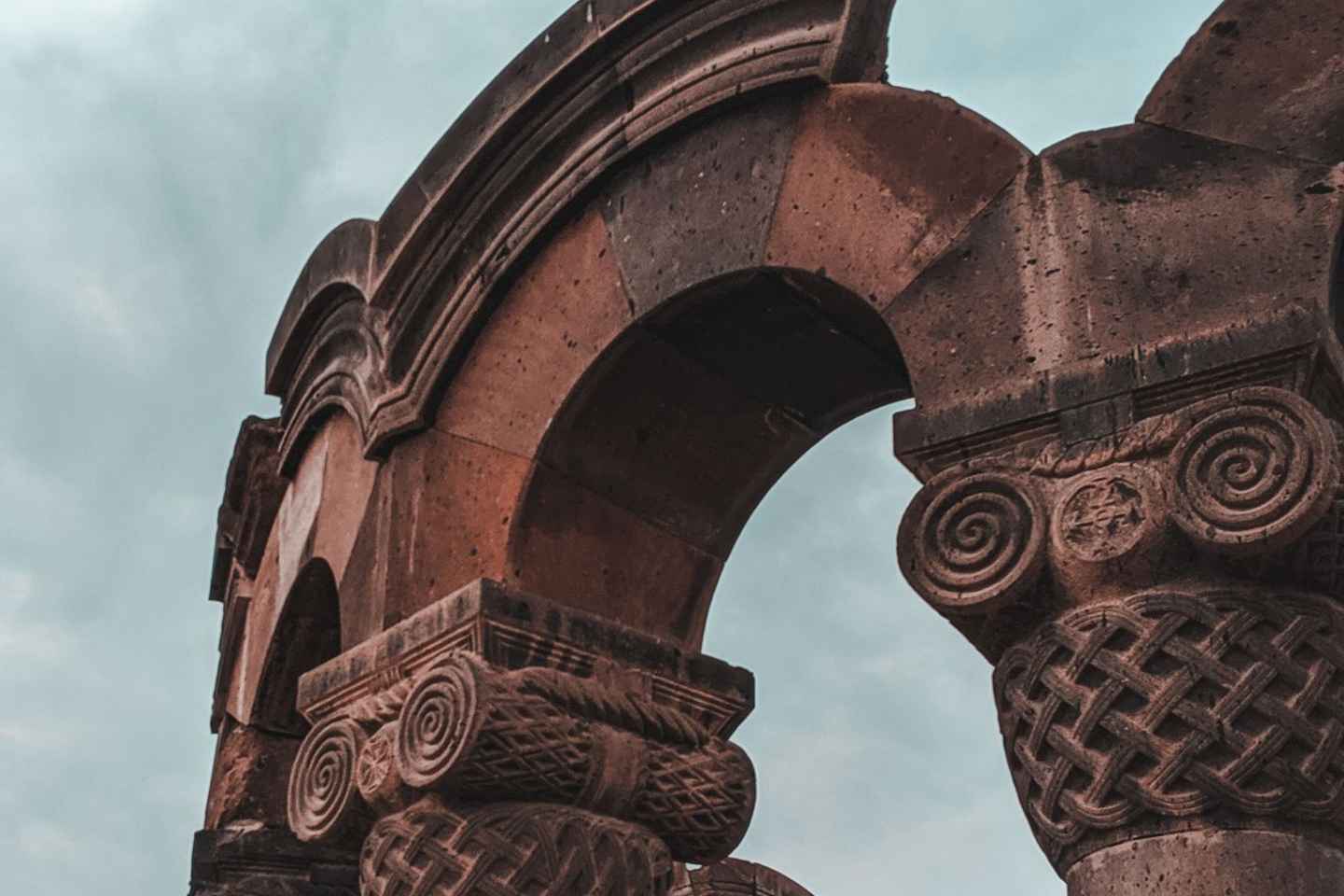 Weinroute um den „armenischen Vatikan“:Kultur- und Weintour