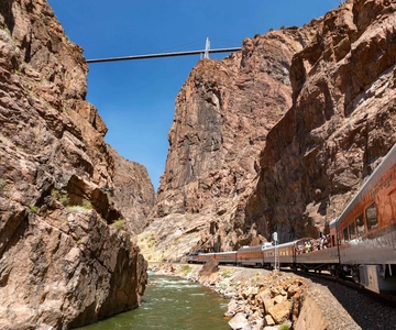 Colorado: All Aboard the Royal Gorge Route Railroad!