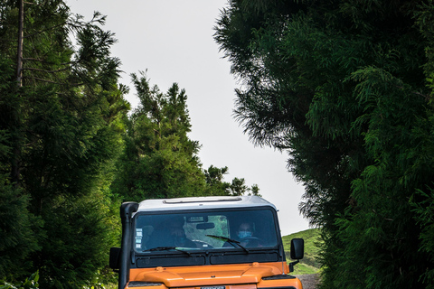 Ponta Delgada: Sete Cidades Jeep Tour