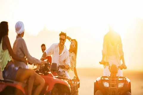 Marrakech : soirée romantique, quads, chameaux et dîner-spectacle